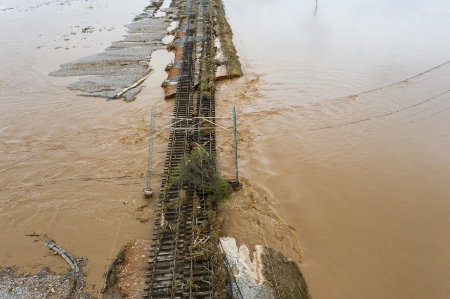 Κακοκαιρία Daniel - Διεθνή ΜΜΕ: Βιβλικές βροχοπτώσεις, οι πλημμύρες δεν έχουν προηγούμενο μετά τον ακραίο καύσωνα  