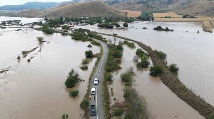 Κακοκαιρία Daniel: Ασύλληπτες εικόνες στο Κάστρο Λάρισας - Με drone της Πυροσβεστικής παραδόθηκαν φάρμακα