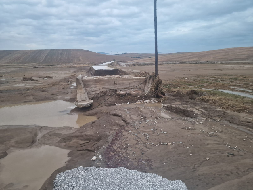 Κακοκαιρία Daniel: Εικόνες καταστροφής στη Λάρισα - Ισοπεδώθηκε γέφυρα