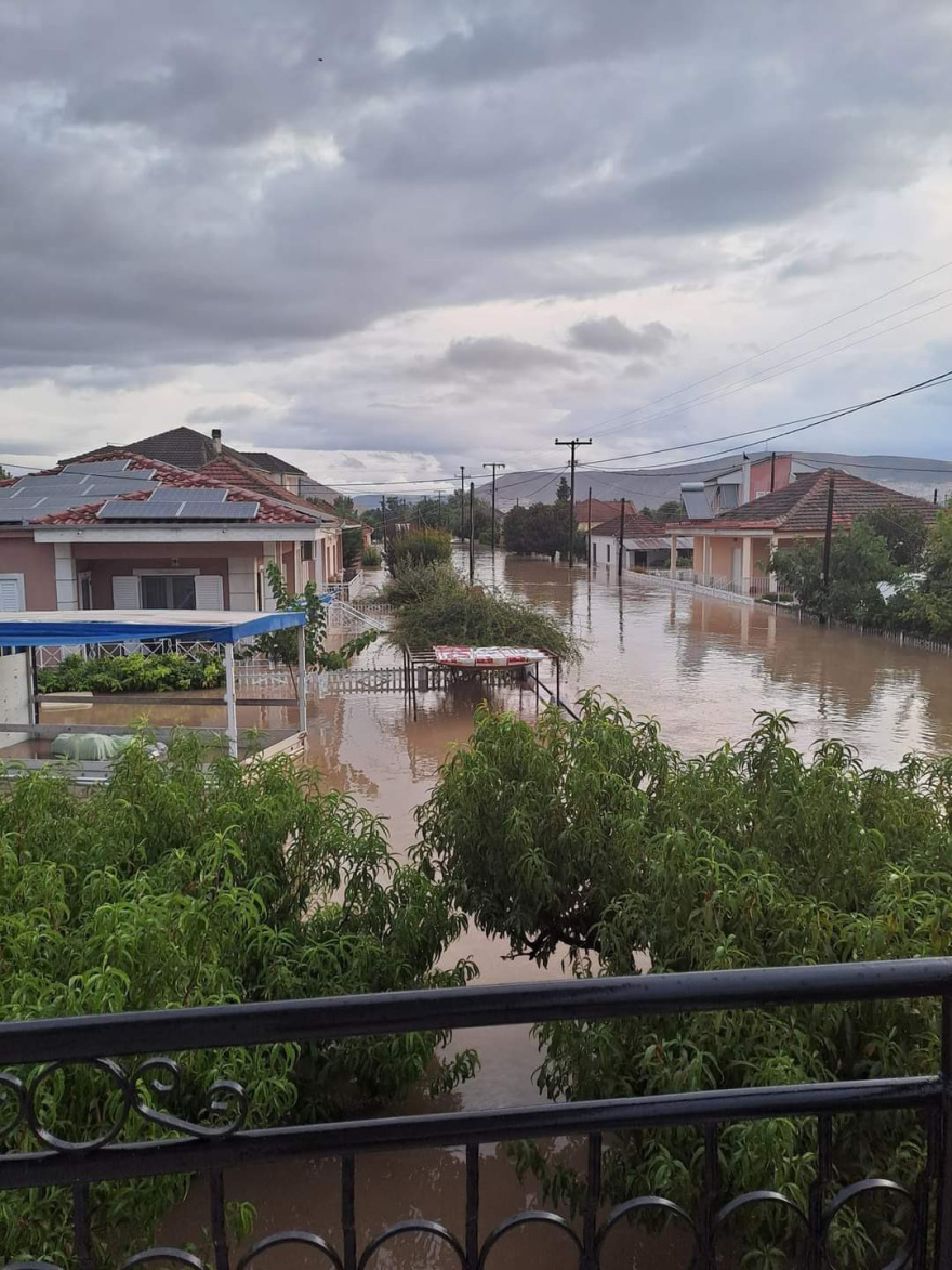 Κακοκαιρία Daniel - Καρδίτσα: Στέλνουν ελικόπτερα για την απομάκρυνση εγκλωβισμένων