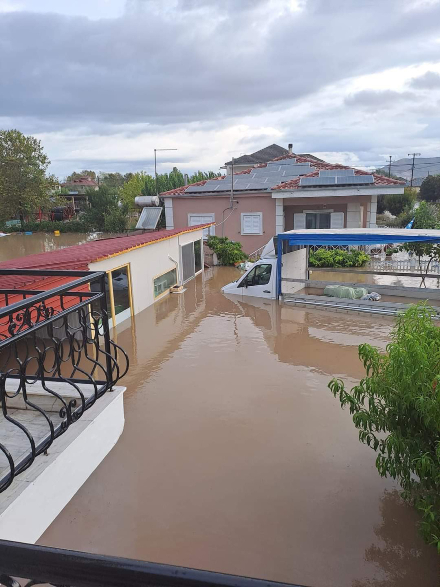 Κακοκαιρία Daniel - Καρδίτσα: Στέλνουν ελικόπτερα για την απομάκρυνση εγκλωβισμένων