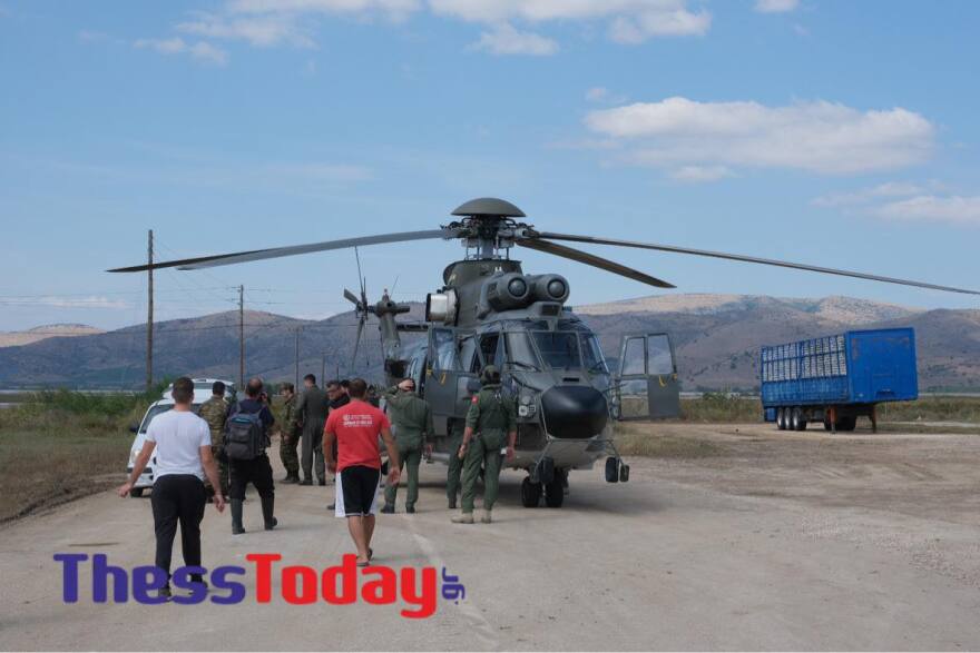 Κακοκαιρία Daniel: Στα λασπόνερα έχει «πνιγεί» η Καρδίτσα - Διασώστες μεταφέρουν πλημμυροπαθείς