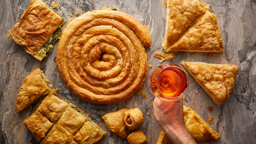 Ioniki: Το brand που ταξιδεύει σε όλο τον κόσμο τις ελληνικές παραδοσιακές γεύσεις