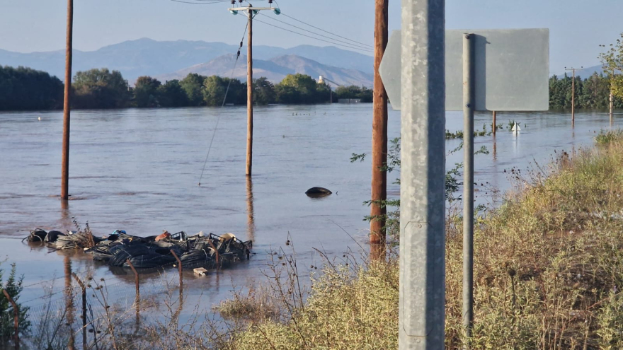 Κακοκαιρία «Daniel»: Μπήκε στη Λάρισα ο Πηνειός - Μήνυμα «112» για τον Ιπποκράτη (βίντεο)