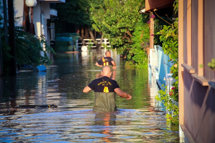 Κακοκαιρία «Daniel»: Μπήκε στη Λάρισα ο Πηνειός - Μήνυμα «112» για τον Ιπποκράτη (βίντεο)