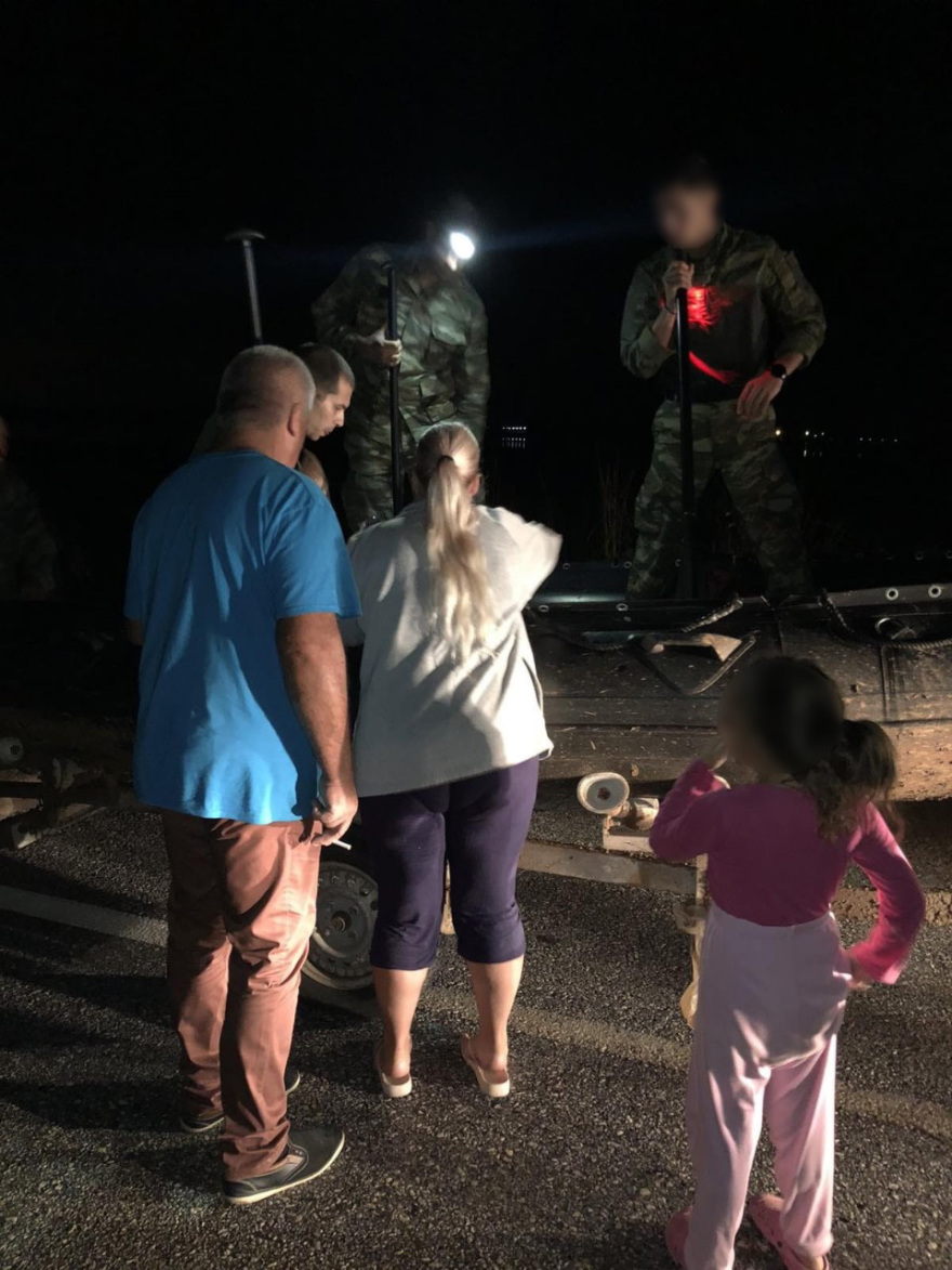 Καρδίτσα: Υποβρύχιες ομάδες διασωστών ετοιμάζονται να ψάξουν τα σπίτια πόρτα-πόρτα