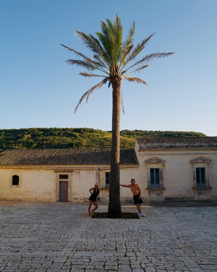 Άαρον Τέιλορ - Τζόνσον: Σε ρομαντική απόδραση με τη σύζυγό του 
