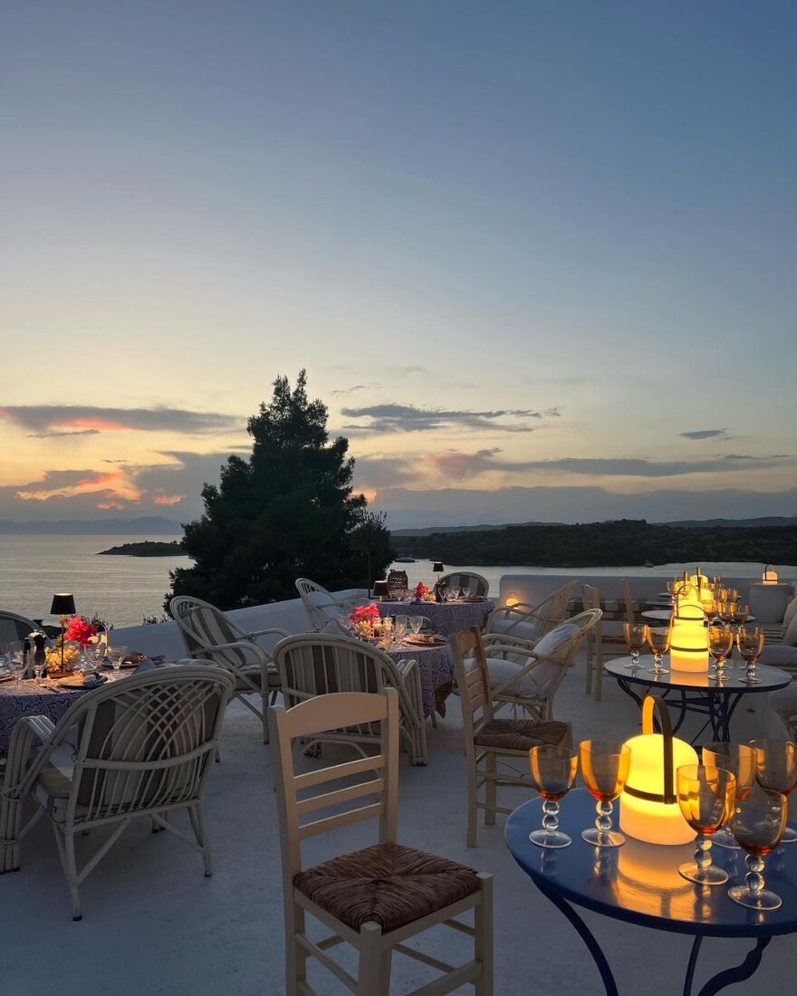 Κωνσταντίνος Αλέξιος – Πόπι Ντελεβίν: Φωτογραφίες από το καλοκαίρι τους στην Ελλάδα