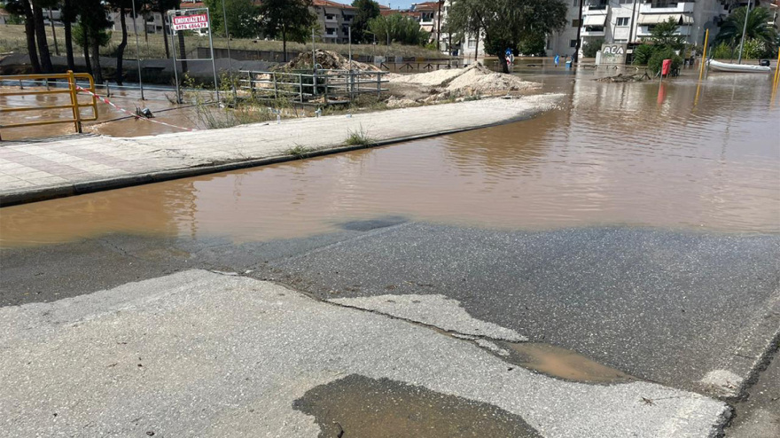 Κακοκαιρία Daniel - Λάρισα: Νέο «112» για έξι περιοχές, «παραμείνετε σε ετοιμότητα»