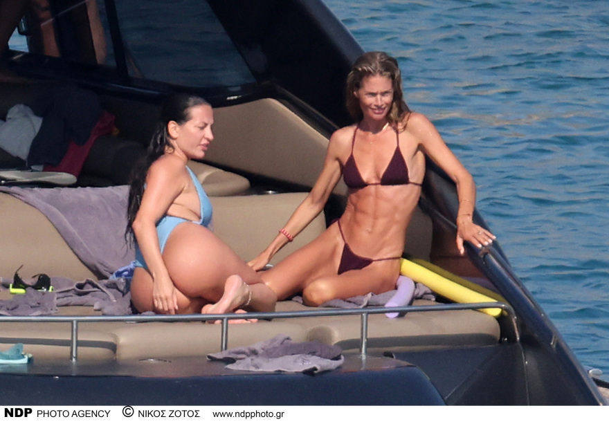 Κάντις Σουάνπολ - Τζοάν Σμολς - Ντάουτζεν Κρόες: Οι ξέφρενες διακοπές τους στη Μύκονο