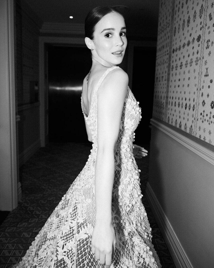 Άλμπα Μπαπτίστα: Ποια είναι η ηθοποιός που έβγαλε τον Κρις Έβανς από το «κλαμπ των εργένηδων»