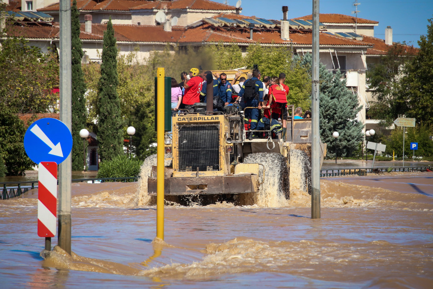 Κακοκαιρία Daniel - Θεσσαλία: Σε 18 μέτρα ύψος έφτασαν τα νερά στην κοιλάδα των Τεμπών - Στους 15 οι νεκροί από τη θεομηνία