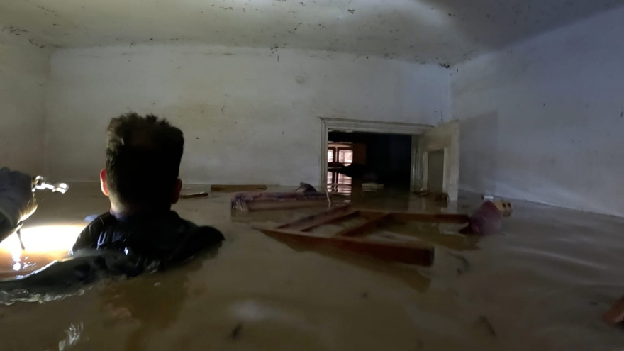 Κακοκαιρία Daniel: Αργεί να έρθει η επόμενη μέρα - «Ποτάμι» η εθνική οδός, στις λάσπες τα χωριά του κάμπου