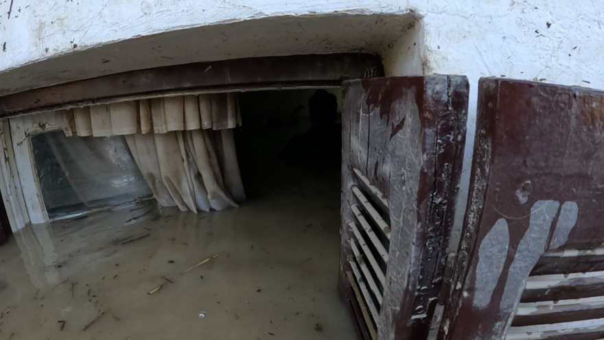 Κακοκαιρία Daniel: Αργεί να έρθει η επόμενη μέρα - «Ποτάμι» η εθνική οδός, στις λάσπες τα χωριά του κάμπου