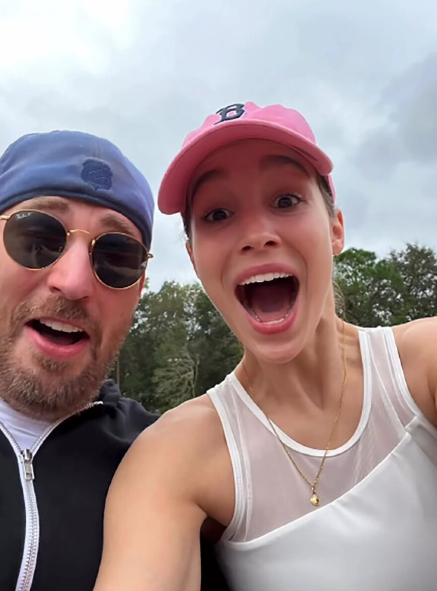 Κρις Έβανς: Παντρεύτηκε ο ηθοποιός την Άλμπα Μπαπτίστα