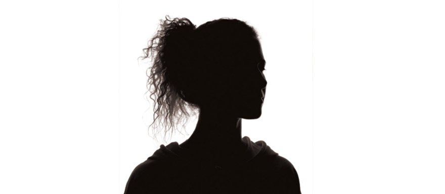 Κινητό στο σχολείο: Απαγορεύονται αλλά οι μαθητές δεν τα αποχωρίζονται και οι καθηγητές κάνουν πως δεν βλέπουν