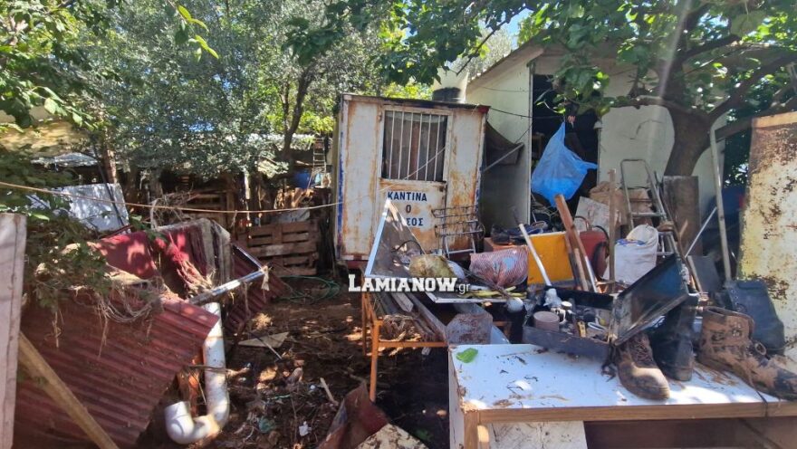 Κακοκαιρία Daniel - Λαμία: Προσαγωγή on camera ζεύγους πλημμυροπαθών που εμπόδιζαν τα έργα αποκατάστασης