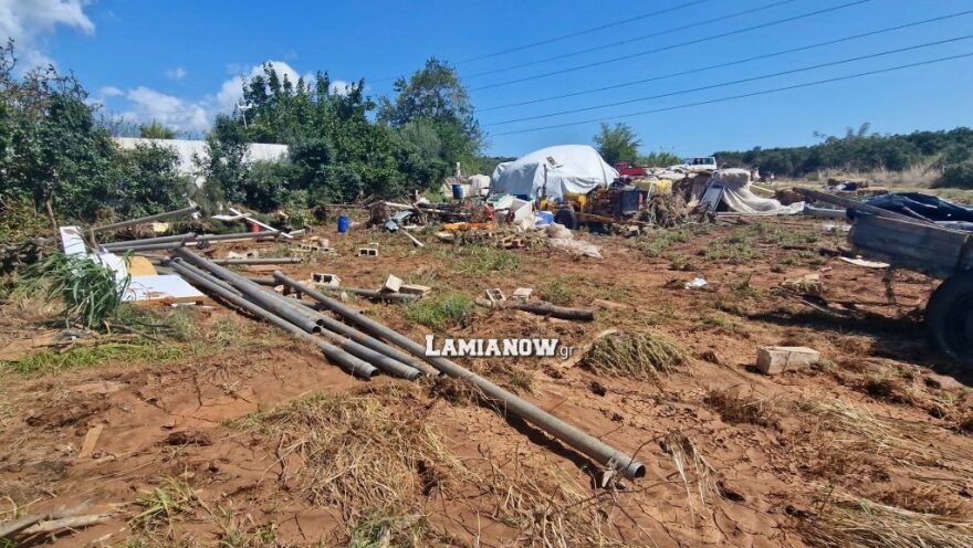 Κακοκαιρία Daniel - Λαμία: Προσαγωγή on camera ζεύγους πλημμυροπαθών που εμπόδιζαν τα έργα αποκατάστασης
