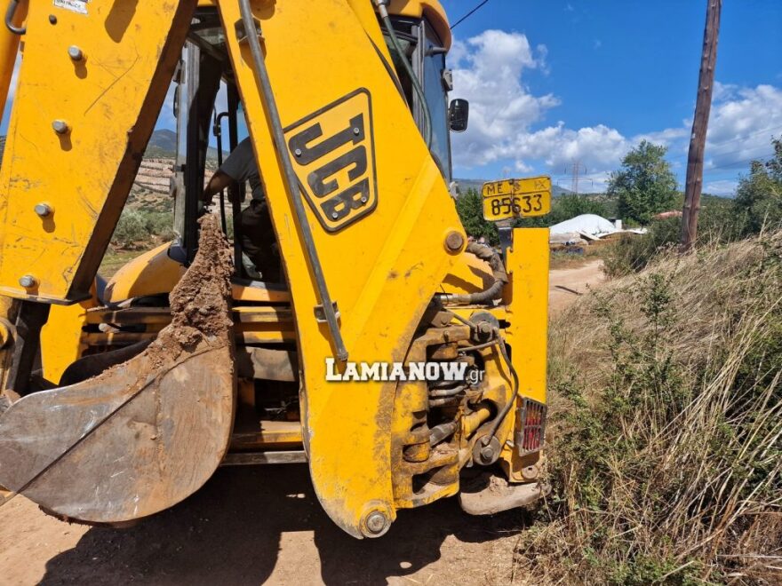 Κακοκαιρία Daniel - Λαμία: Προσαγωγή on camera ζεύγους πλημμυροπαθών που εμπόδιζαν τα έργα αποκατάστασης