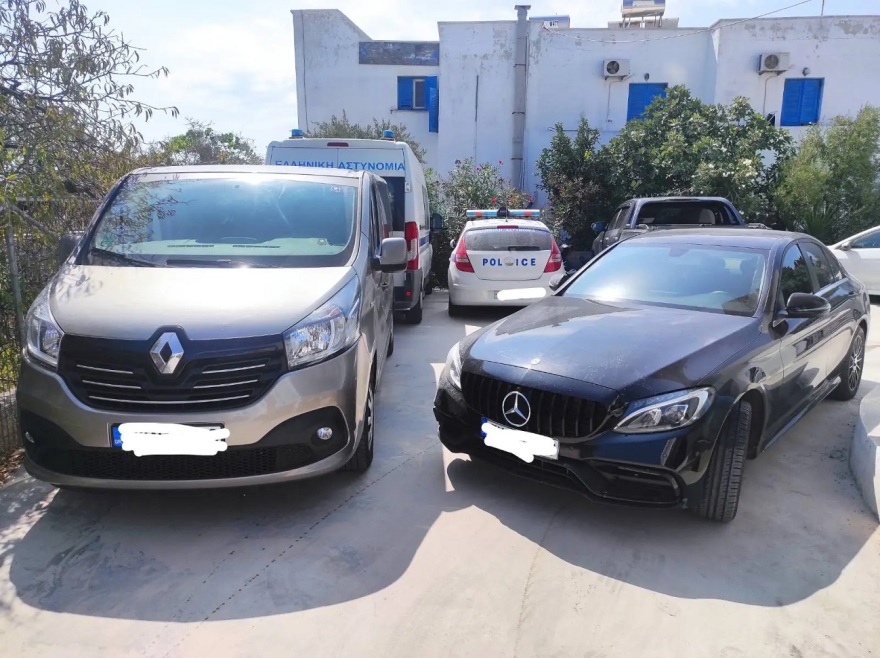 Σαντορίνη: Ο «Νοvi», ο «Αμίγκο» και η εταιρεία αυτοκινήτων - Πώς εξαρθρώθηκαν δύο σπείρες που διοχέτευαν ναρκωτικά