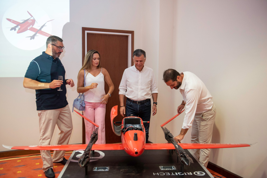 Με επιτυχία η πρώτη πιλοτική πτήση αποστολής ιατροφαρμακευτικού υλικού με drone από την ACS 
