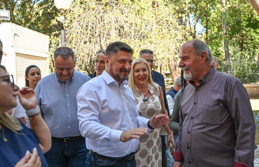 Σε Γαλάτσι και Νέα Φιλαδέλφεια ο Νίκος Χαρδαλιάς - Επισκέφθηκε την αφετηρία του μετροπόντικα