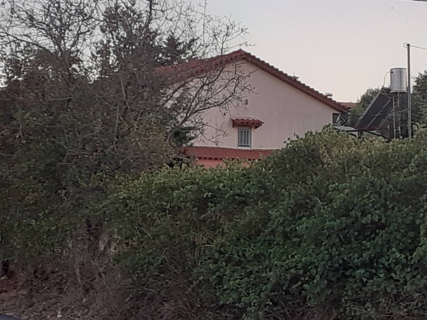 Λούτσα: Εντοπίστηκε το σπίτι που διέμεναν τα θύματα της εξαπλής δολοφονίας