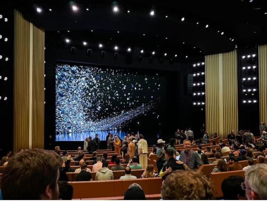 Apple: Και εγένετο iPhone 15: Από $799 η απλή έκδοση, $999 το Pro και $1.199 το Pro Max στις ΗΠΑ