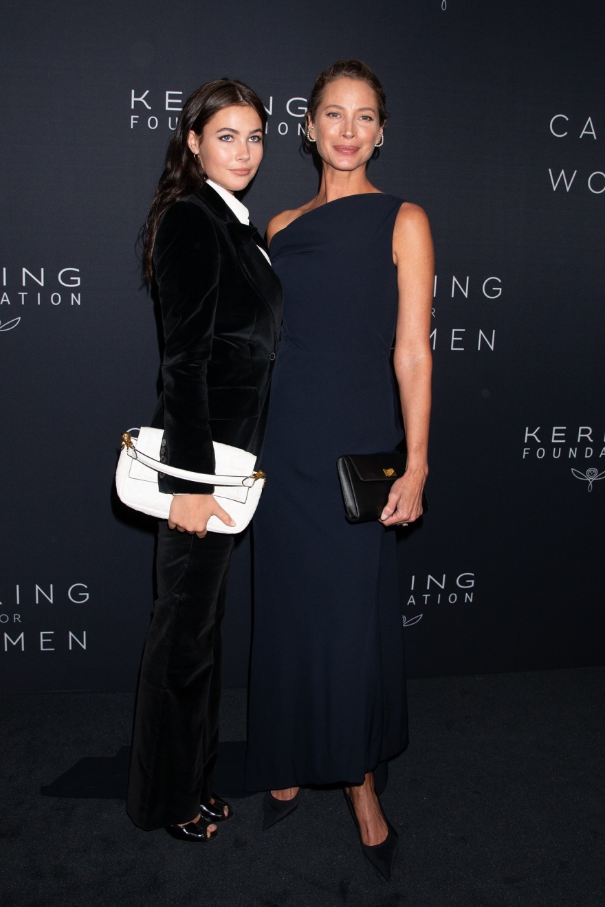 Κρίστι Τέρλινγκτον: Πόζαρε με την 19χρονη κόρη της σε εκδήλωση στη Νέα Υόρκη