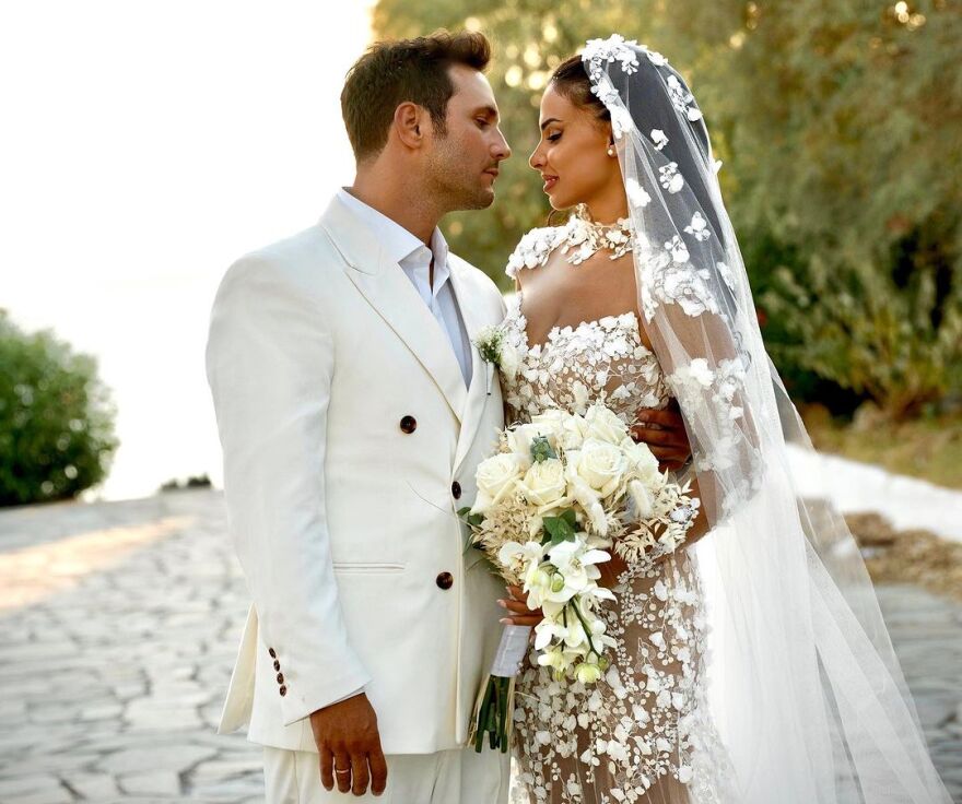 Ευθύμης Ζησάκης: Η ανάρτησή του λίγες ημέρες μετά τον γάμο του - «Θα φροντίσω με κάθε τρόπο να είσαι ευτυχισμένη»