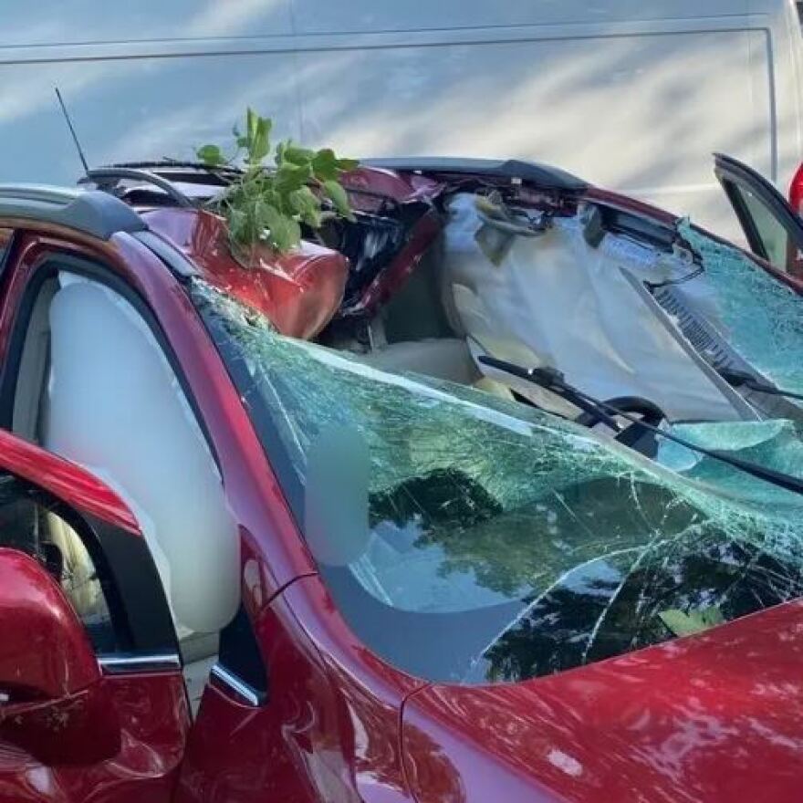 ΗΠΑ: Τραγικός θάνατος για γυναίκα - Λάστιχο αυτοκινήτου καρφώθηκε στο παρμπρίζ του ΙΧ της