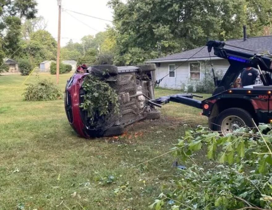 ΗΠΑ: Τραγικός θάνατος για γυναίκα - Λάστιχο αυτοκινήτου καρφώθηκε στο παρμπρίζ του ΙΧ της