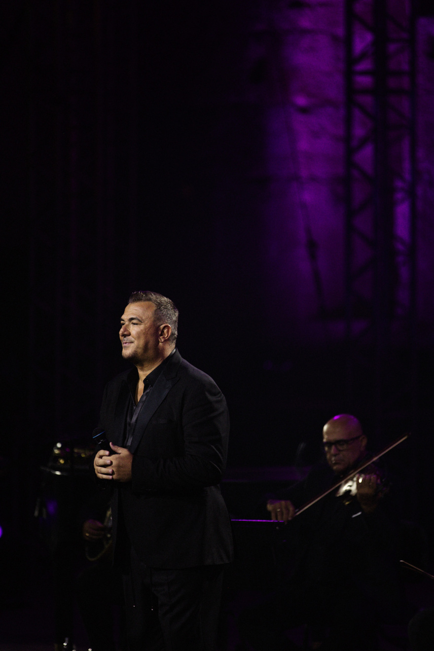 Αντώνης Ρέμος: Υποδέχθηκε τον Μάικλ Μπόλτον στο Ηρώδειο - Δείτε βίντεο και φωτογραφίες