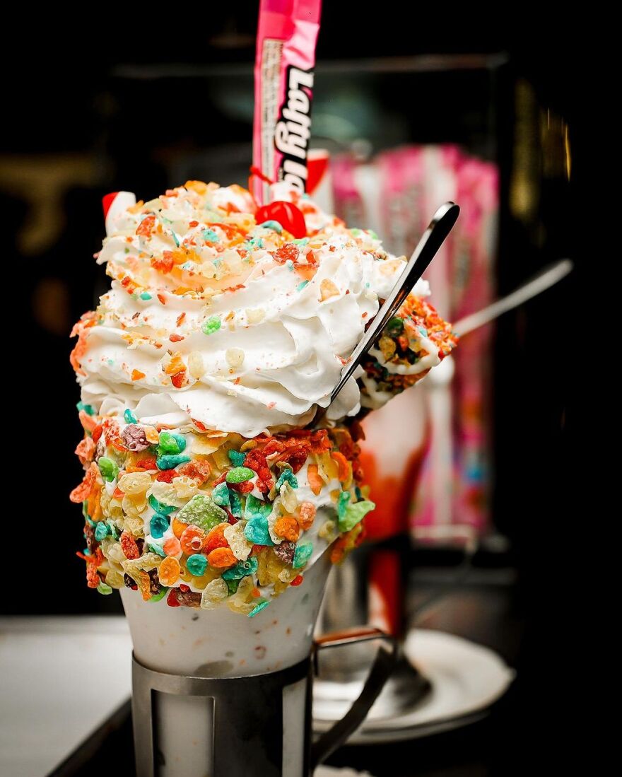 Τα χειρότερα ινσταγκραμικά φαγητά - Πώς τα social media μας πείθουν να αγοράζουμε και να τρώμε γεύματα που δεν είναι νόστιμα