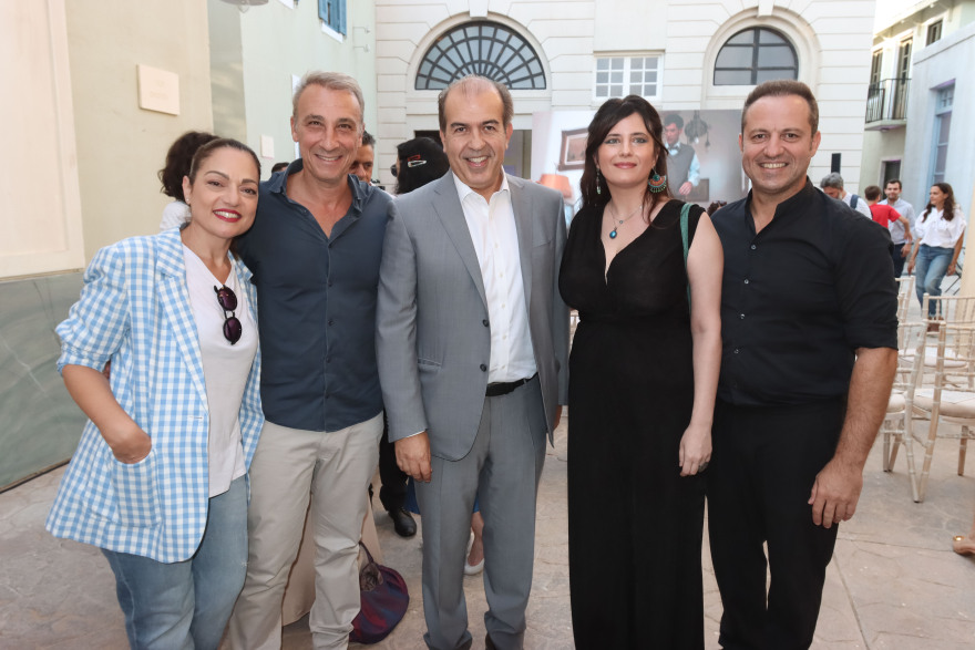 Πανθέοι: Φωτογραφίες από τη συνάντηση των συντελεστών λίγο πριν την πρεμιέρα 