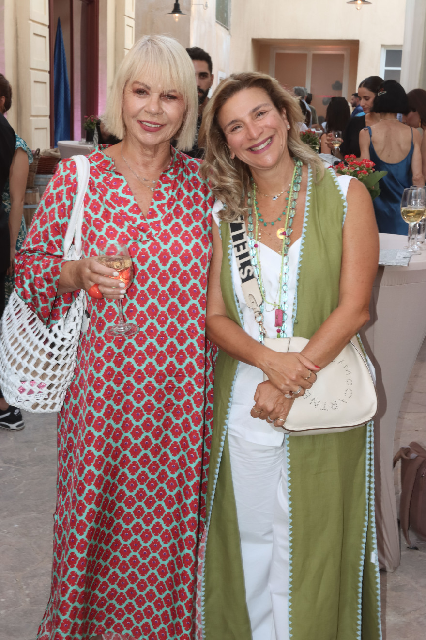 Πανθέοι: Φωτογραφίες από τη συνάντηση των συντελεστών λίγο πριν την πρεμιέρα 