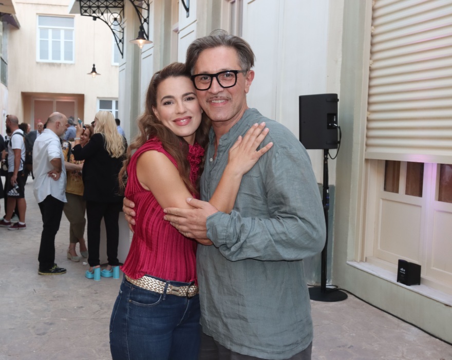 Πανθέοι: Φωτογραφίες από τη συνάντηση των συντελεστών λίγο πριν την πρεμιέρα 