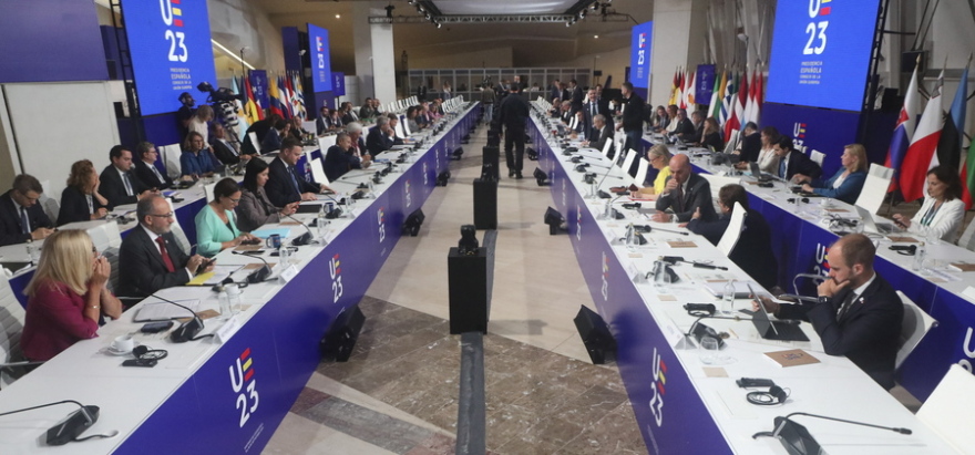 Χατζηδάκης στο Eurogroup: Η ανάπτυξη τρέχει με 2,7% - Θέλουμε δημοσιονομική σταθερότητα και μεταρρυθμίσεις