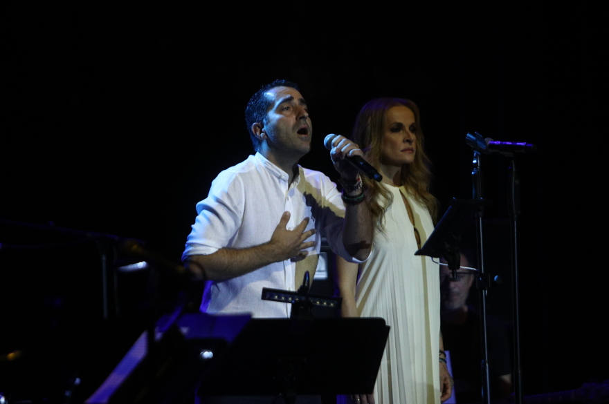 Το Θέατρο του Λυκαβηττού «γιόρτασε» την αναγέννησή του με μαέστρο τον Σταύρο Ξαρχάκο - Φωτογραφίες