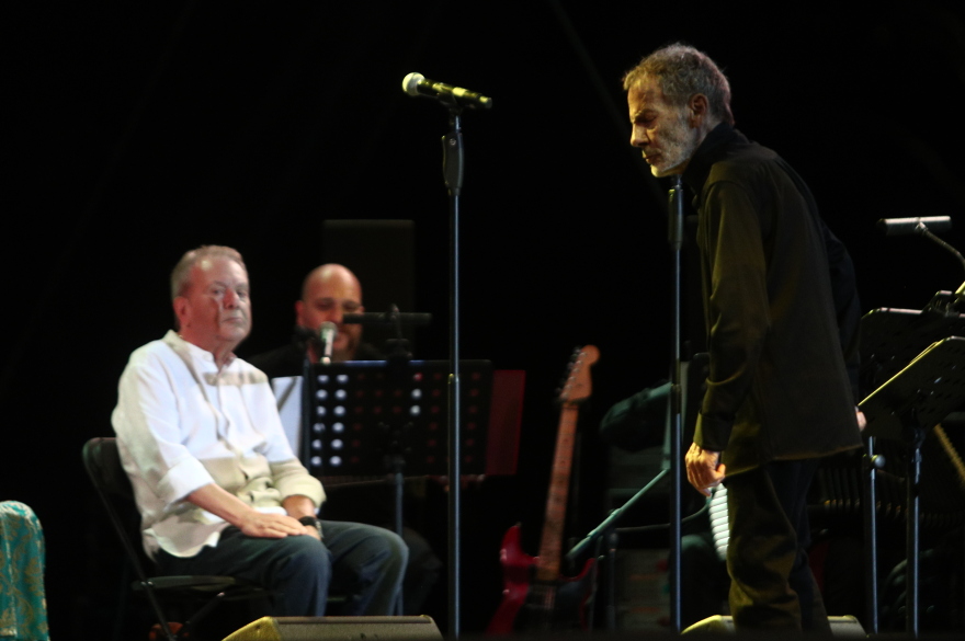 Το Θέατρο του Λυκαβηττού «γιόρτασε» την αναγέννησή του με μαέστρο τον Σταύρο Ξαρχάκο - Φωτογραφίες