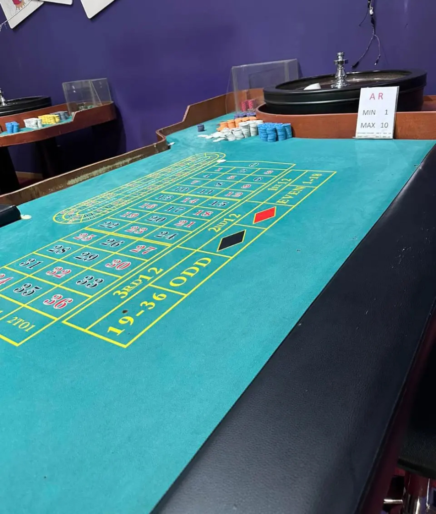 ΕΛΑΣ:  Βρήκαν παράνομα «καζίνο» στα Κάτω Πατήσια και το κέντρο της Αθήνας