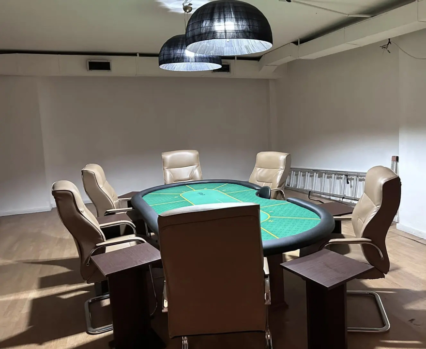 ΕΛΑΣ:  Βρήκαν παράνομα «καζίνο» στα Κάτω Πατήσια και το κέντρο της Αθήνας