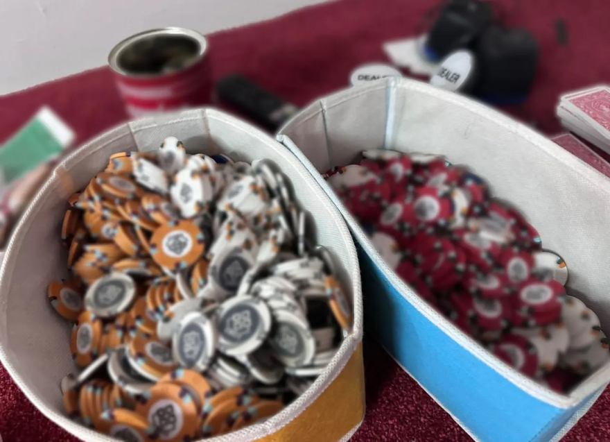 ΕΛΑΣ:  Βρήκαν παράνομα «καζίνο» στα Κάτω Πατήσια και το κέντρο της Αθήνας