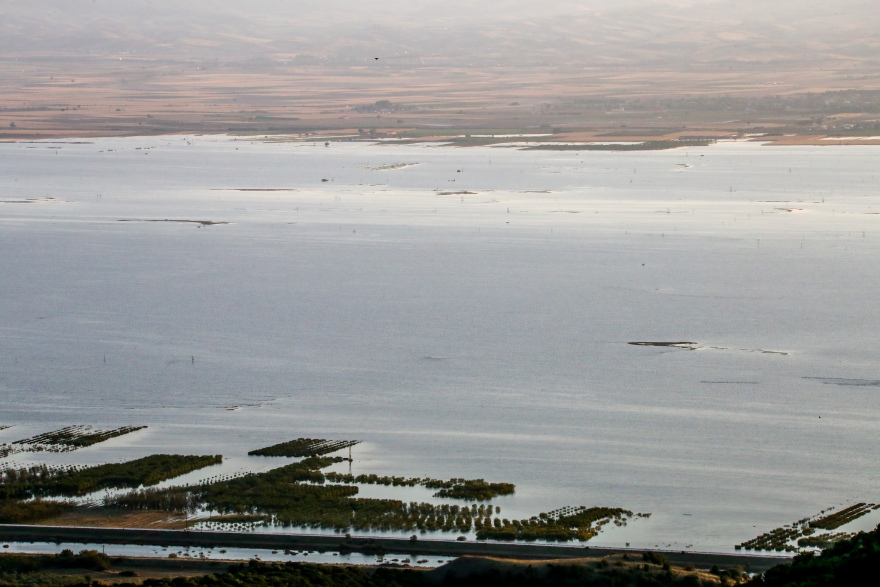 Κακοκαιρία Daniel: Απέραντη λίμνη ο θεσσαλικός κάμπος - Εικόνες που κόβουν την ανάσα