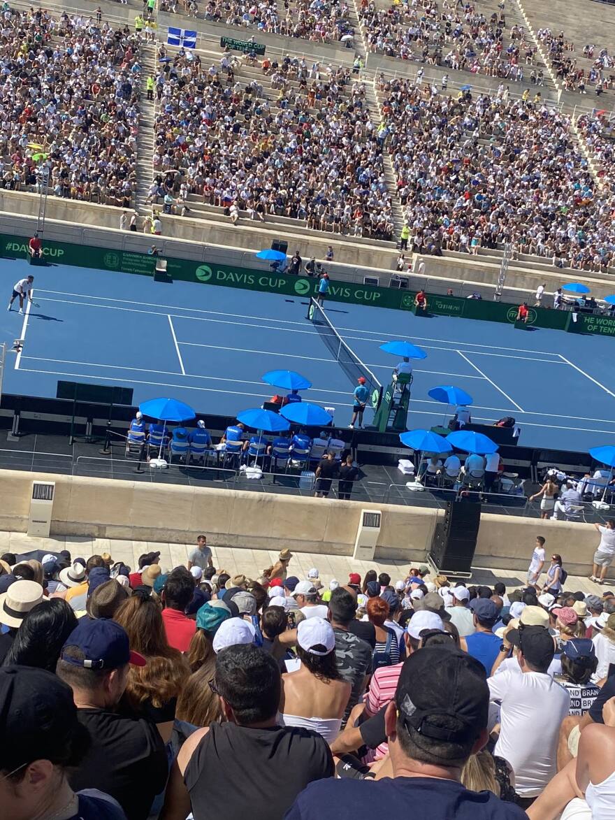 Davis Cup: Στο Καλλιμάρμαρο ο κόσμος για τον Τσιτσιπά - Βίντεο και φωτογραφίες