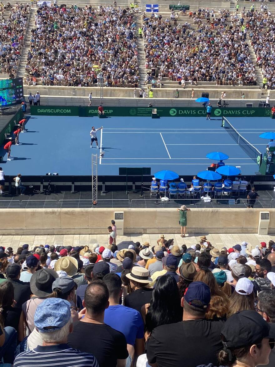 Davis Cup: Στο Καλλιμάρμαρο ο κόσμος για τον Τσιτσιπά - Βίντεο και φωτογραφίες