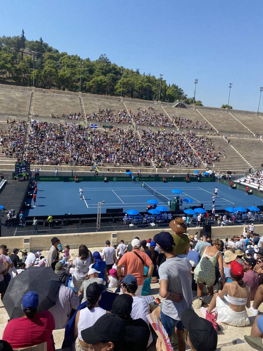 Davis Cup: Στο Καλλιμάρμαρο ο κόσμος για τον Τσιτσιπά - Βίντεο και φωτογραφίες