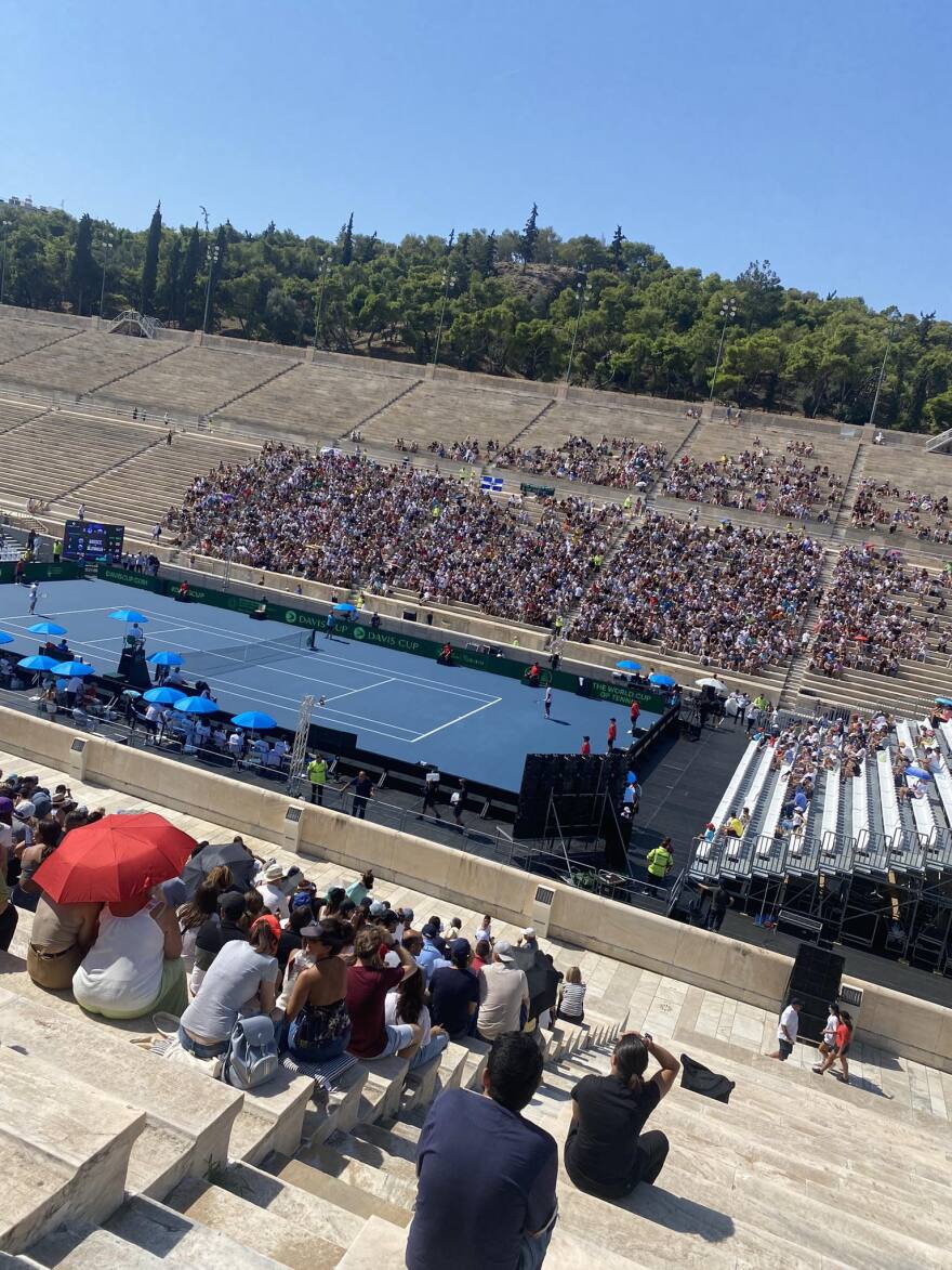 Davis Cup: Στο Καλλιμάρμαρο ο κόσμος για τον Τσιτσιπά - Βίντεο και φωτογραφίες