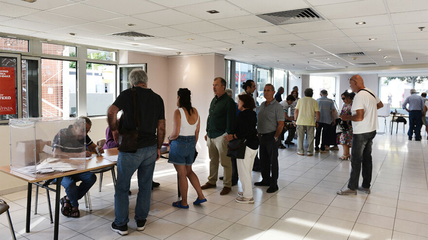 ΣΥΡΙΖΑ: Ψηφίζουν για νέο πρόεδρο - Μεγάλη συμμετοχή, πάνω από 20% είναι νέα μέλη