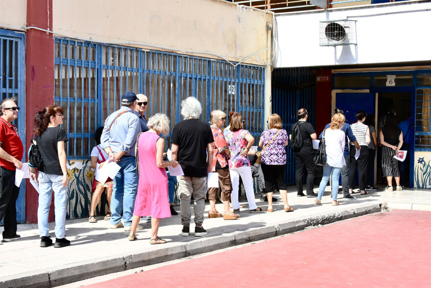 ΣΥΡΙΖΑ: «Ουρές» στα εκλογικά τμήματα - Έχουν ψηφίσει 70.607, 17.019 τα νέα μέλη